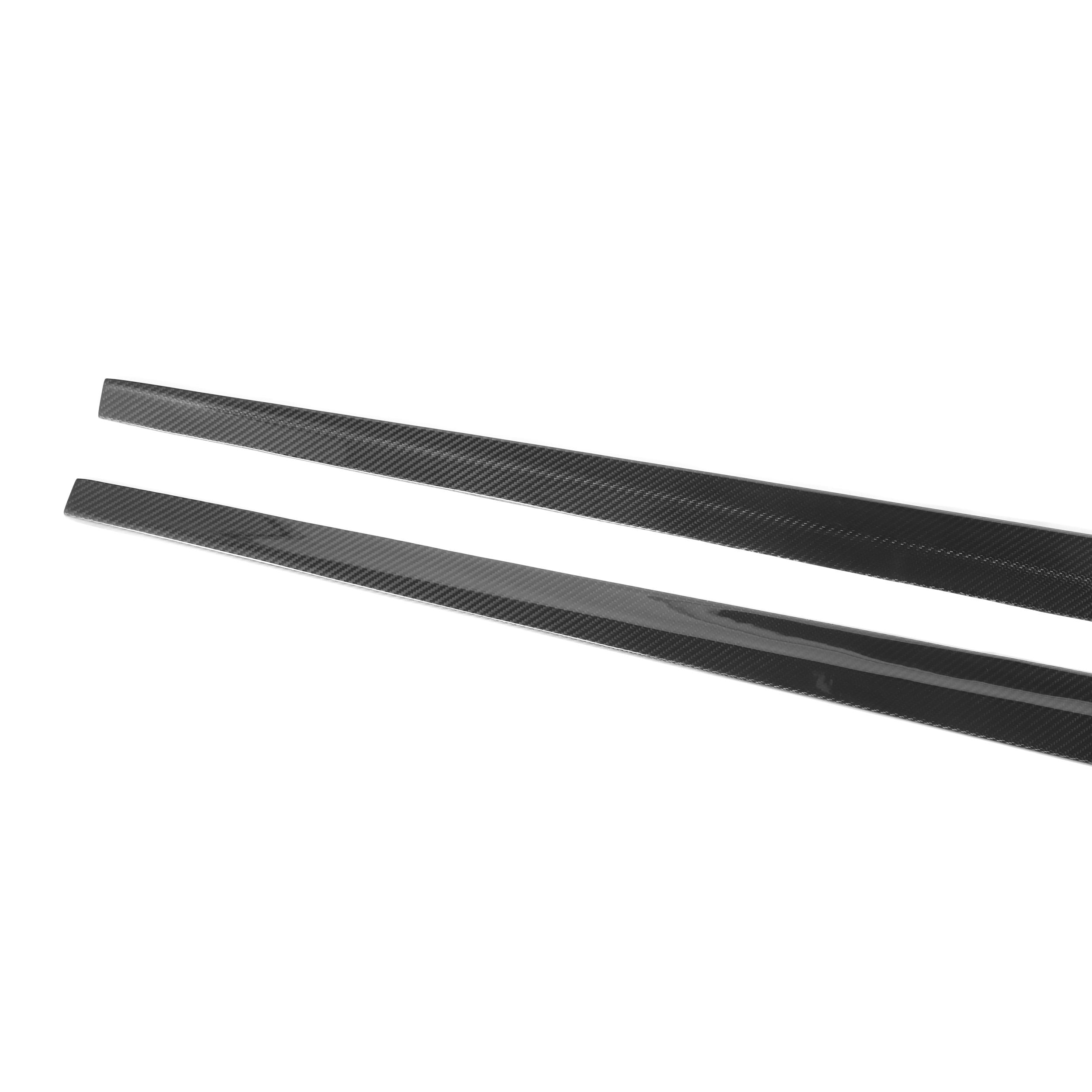 Minigonne Laterali in Carbonio Prepreg per BMW M2 G87 di OPTIC (2023+)