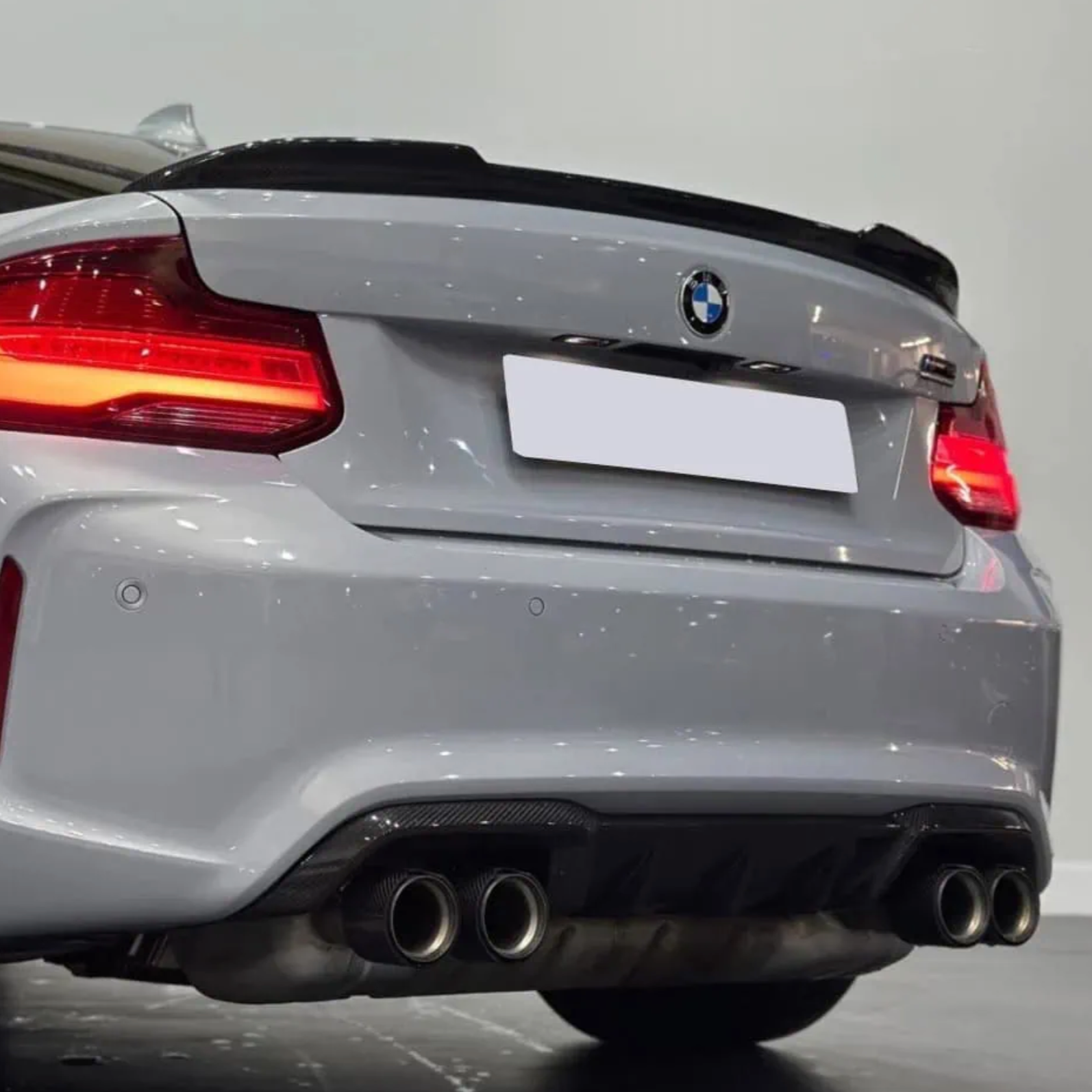 BMW Serie 2 & M2 F22 F87 Spoiler Posteriore Cs Stile in Carbonio Prepreg Nero Lucido di OPTIC (2014-2021)