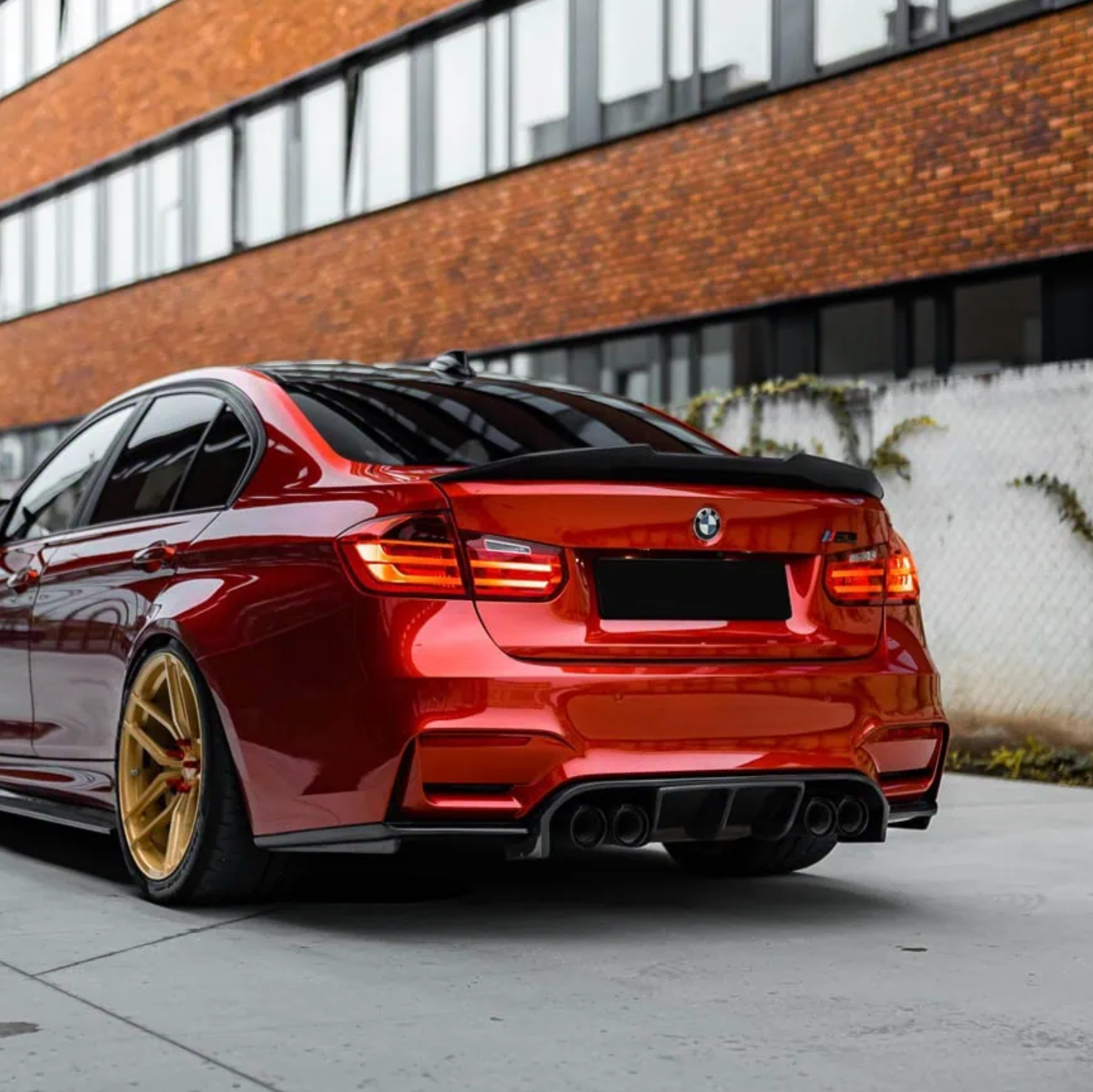 BMW Serie 3 F30 / M3 F80 Spoiler Ducktail Stile Psm in Carbonio Prepreg da OPTIC (2014-2019)