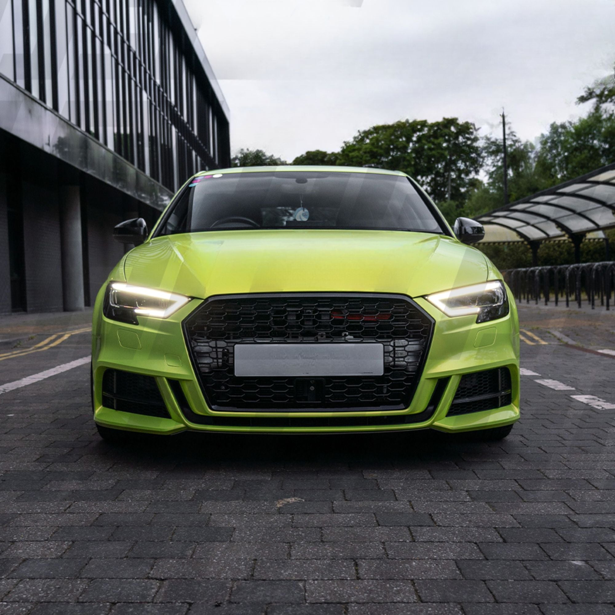 Audi A3/S3 8V Griglia a Nido d'Ape Stile RS3 Nero Lucido (2016-2020)