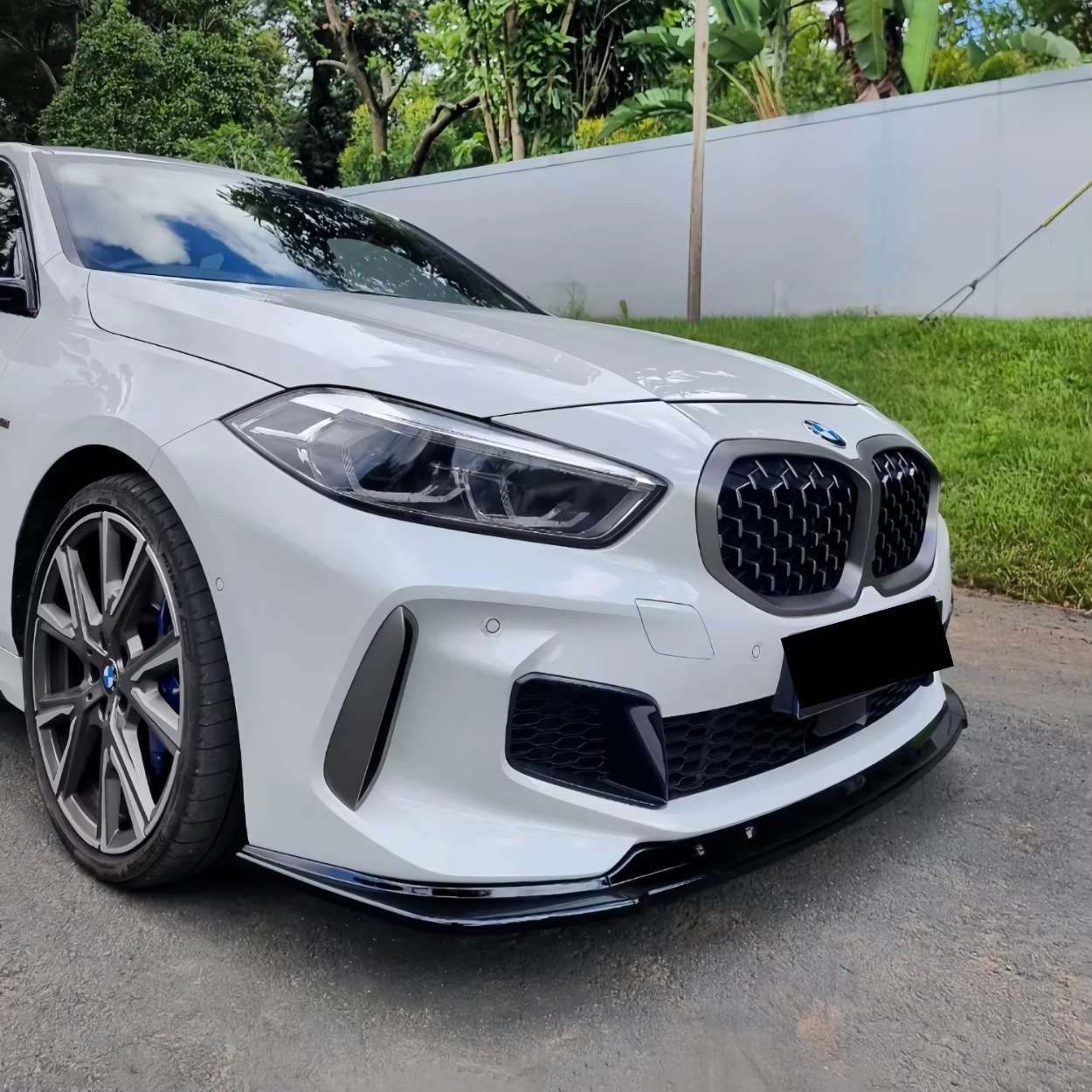 BMW Serie 1 F40 Lip Anteriore Nero Lucido (2019-2024)