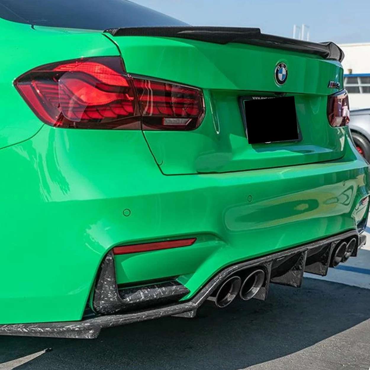 BMW Serie 3 F30 / M3 F80 Spoiler Posteriore Stile M4 Nero Lucido (2014-2019)