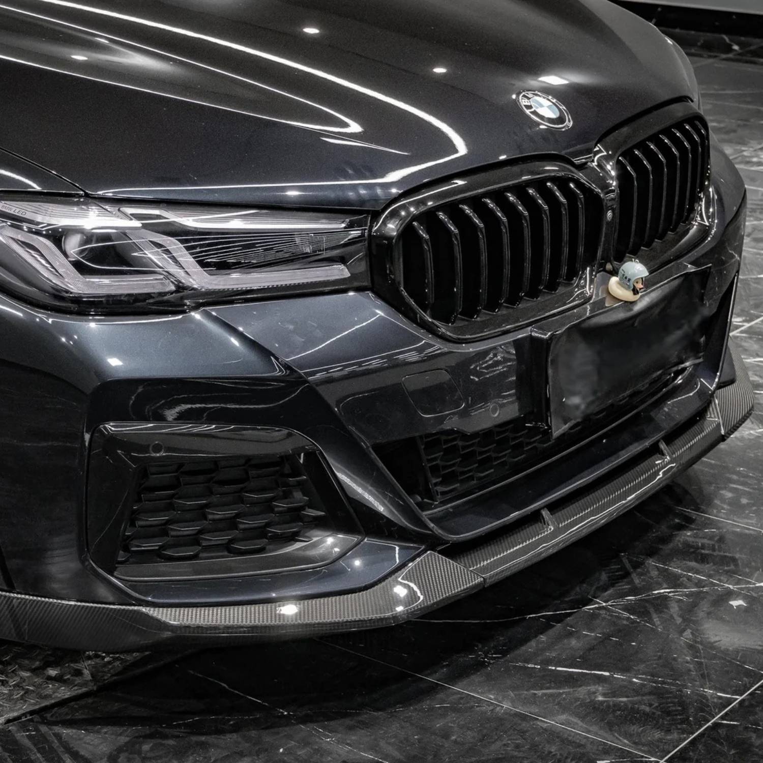 BMW Serie 5 G30 LCI M-Sport Lip Anteriore in Carbonio Prepreg Stile Mp di OPTIC (2021-2023)