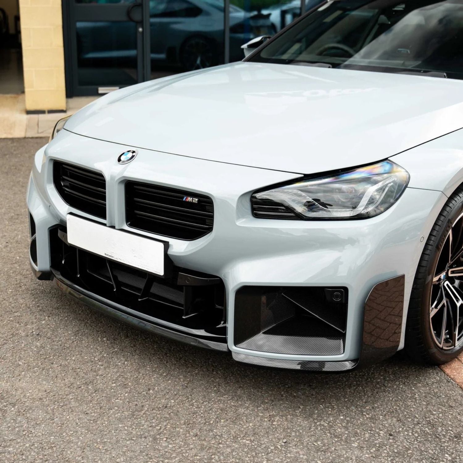 BMW M2 G87 Coperture Prepreg in Carbonio Stile Mp per Prese d'Aria Paraurti Anteriore di OPTIC (2023+)
