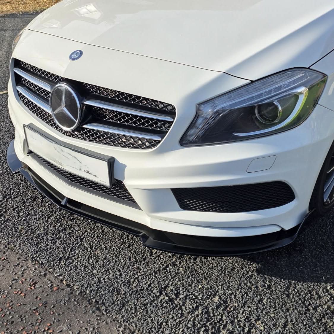 Mercedes Classe A W176 Stile AMG Nero Lucido Lip Anteriore (2013-2015)