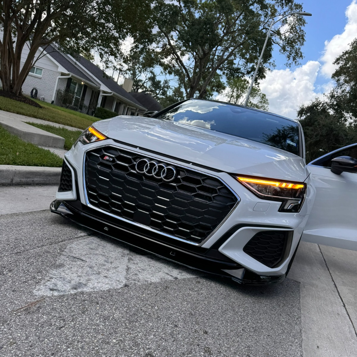 Audi A3 S-Line & S3 8Y Facelift Lip Anteriore Stile Carbonio (2020-2023)