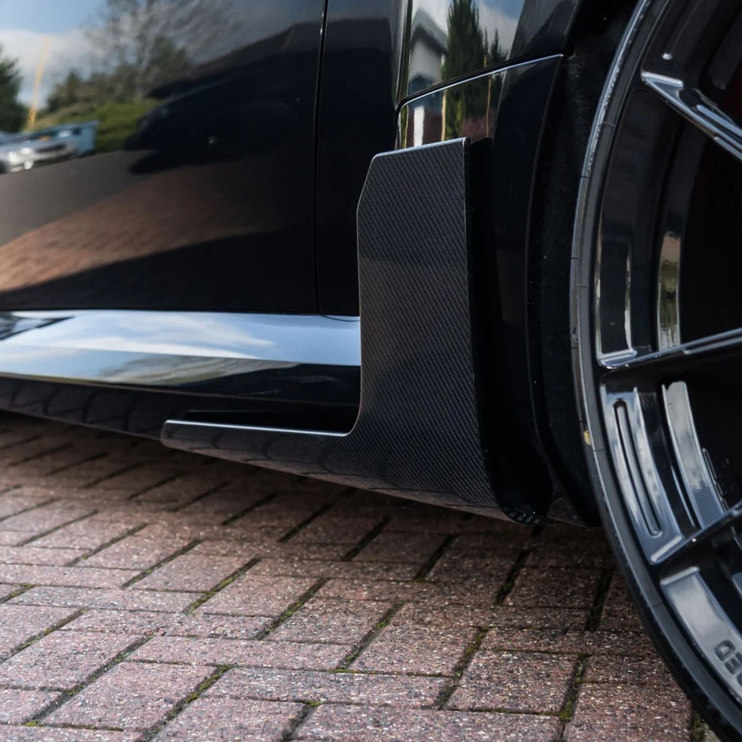 BMW M2 G87 Pinne Minigonne Laterali in Carbonio Prepreg Secco di OPTIC (2023+)