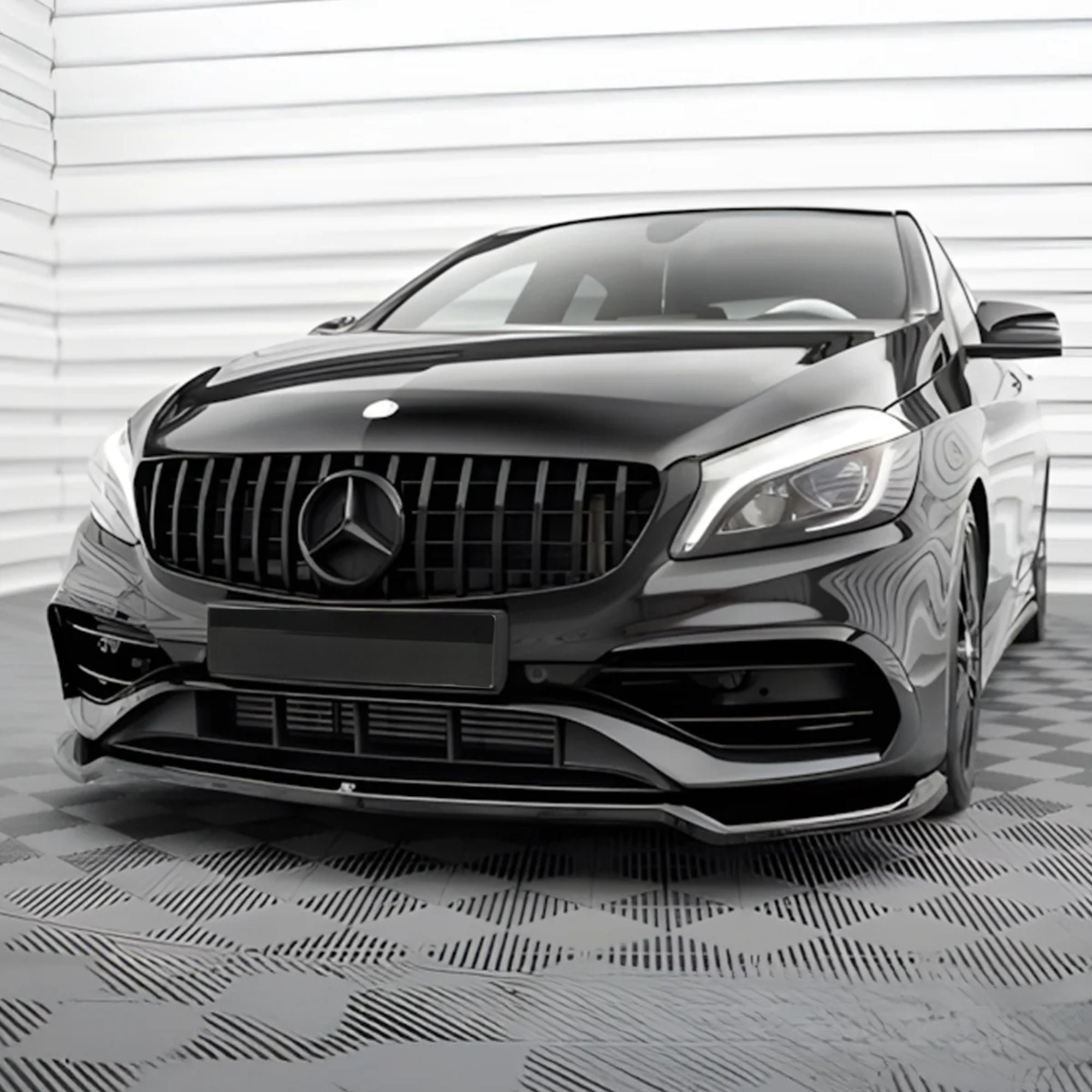 Mercedes A-Class W176 Restyling Griglia Panamericana GT Stile Nero Lucido (2016-2018)